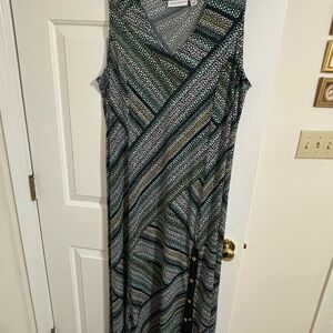 Susan Graver Green and Black Geometric Maxi Dress